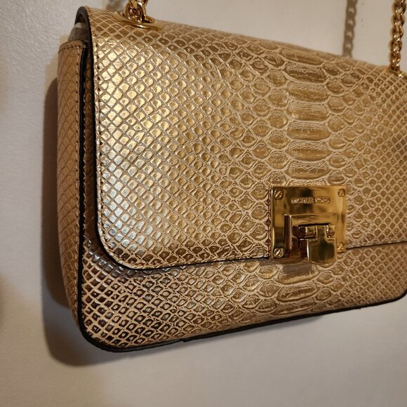 NWT "MICHAEL KORS" TINA LEATHER SHOULDER FLAP BAG - Picture 8 of 11